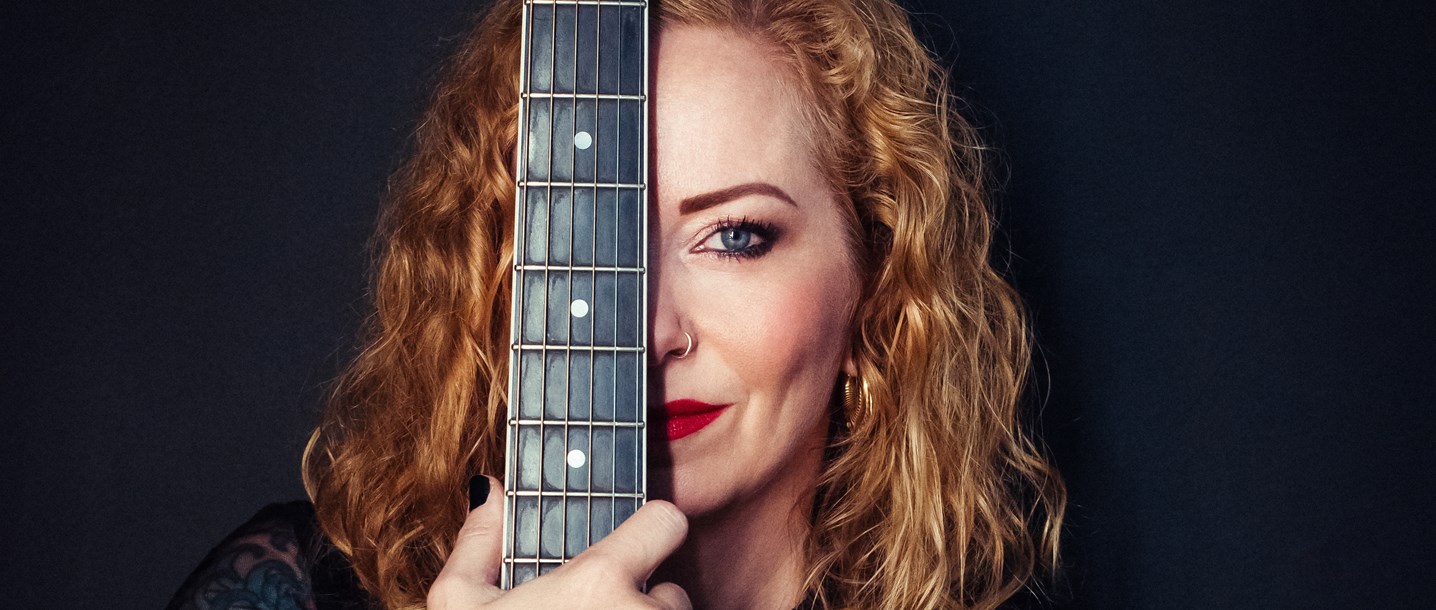 Nov01 GZ Anneke Van Giersbergen The Irish Roadtrip F Alessandra Tolc PF01 (1)