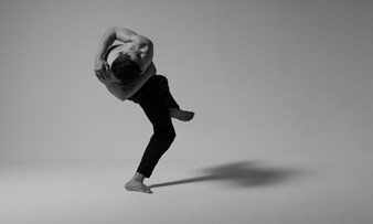Nov27 KZ Denden En Zero Dance Theatre Loud Whispers F Juvat Westendorp PF Header