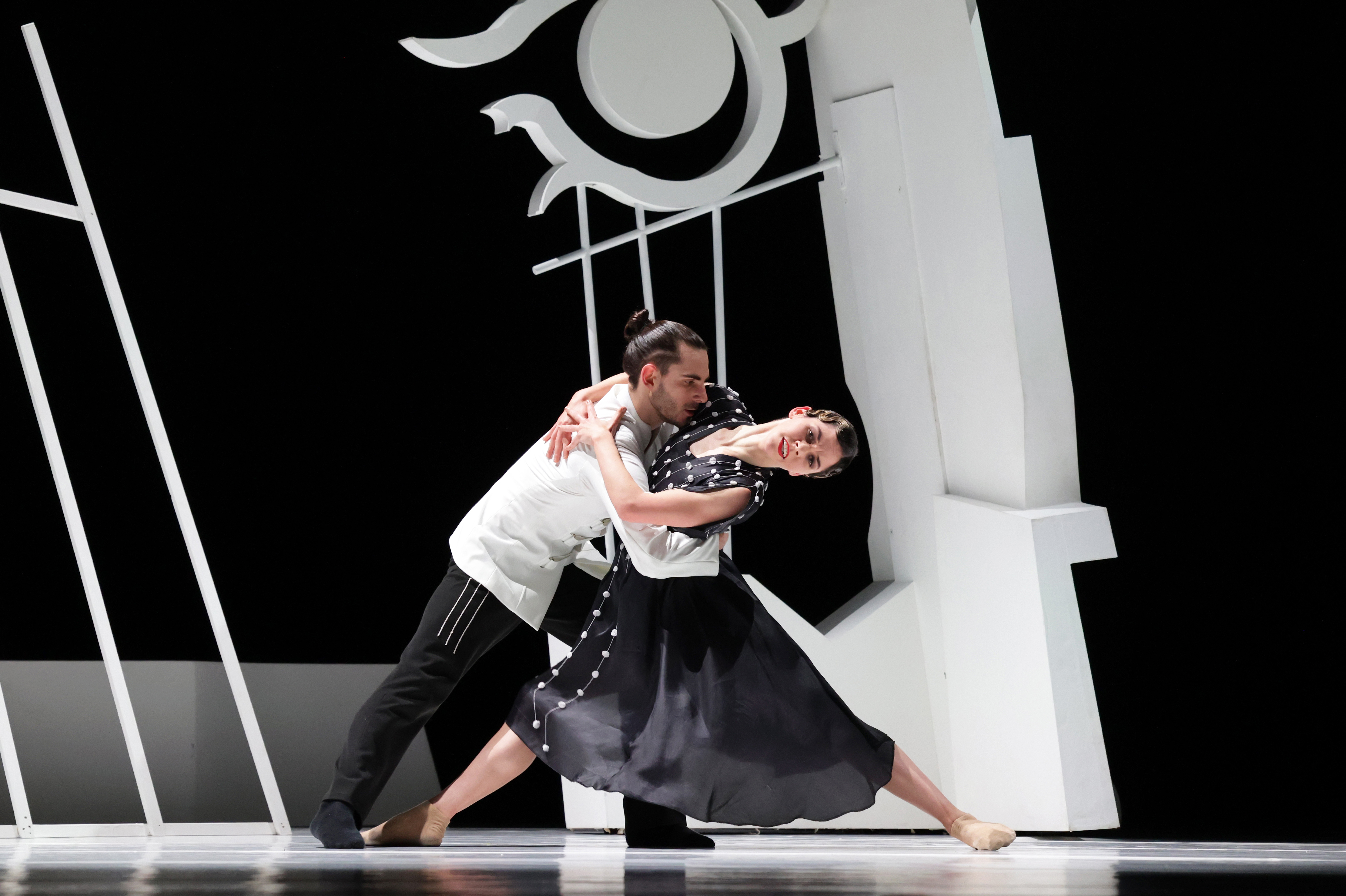 Feb25 GZ Introdans Carmen F Hansgerritsen 2022 SF (3)