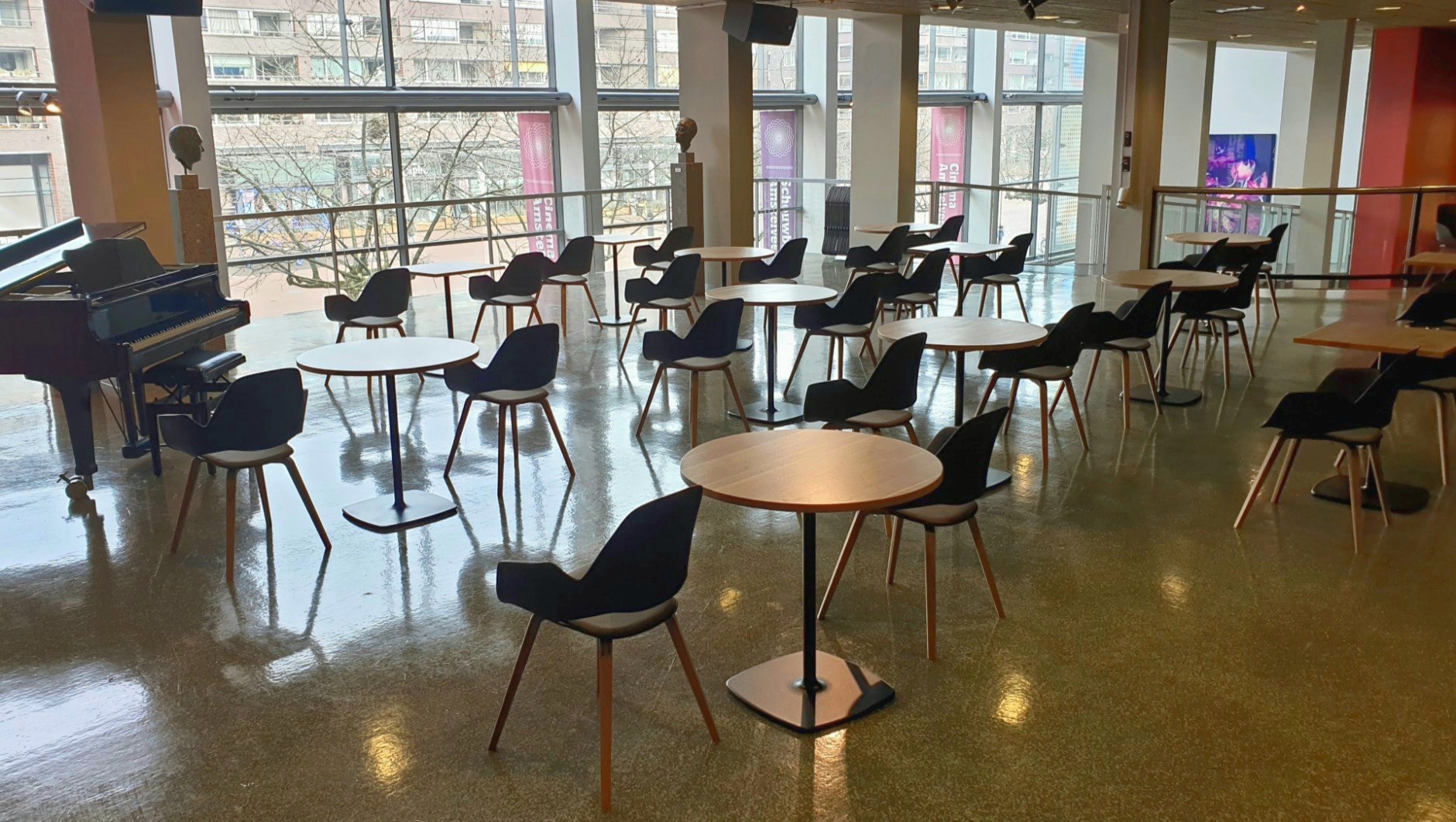 Bovenfoyer Vergaderen Foto Vincent Tulp