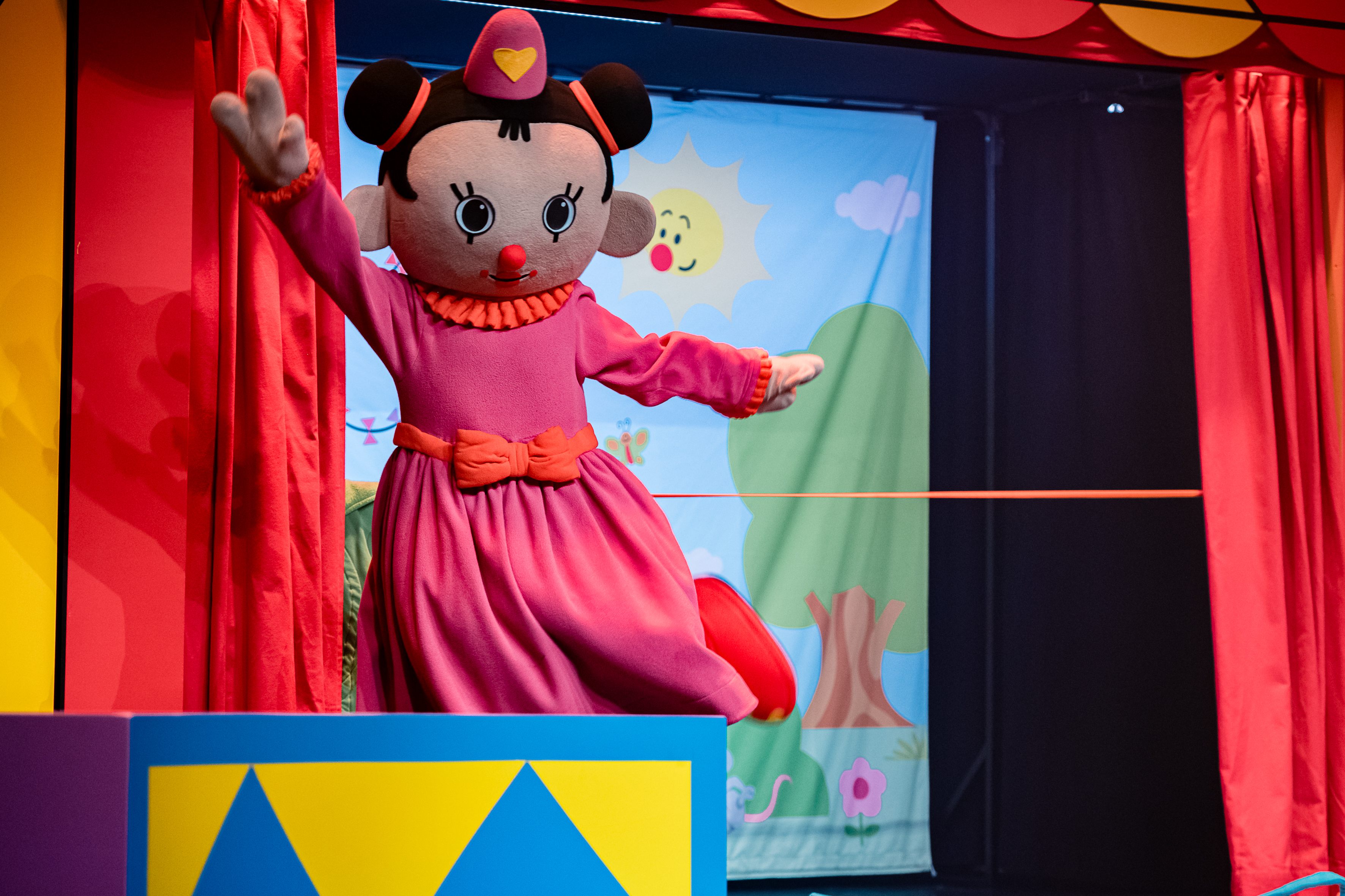 Apr05 GZ Bumba Show SF (7)