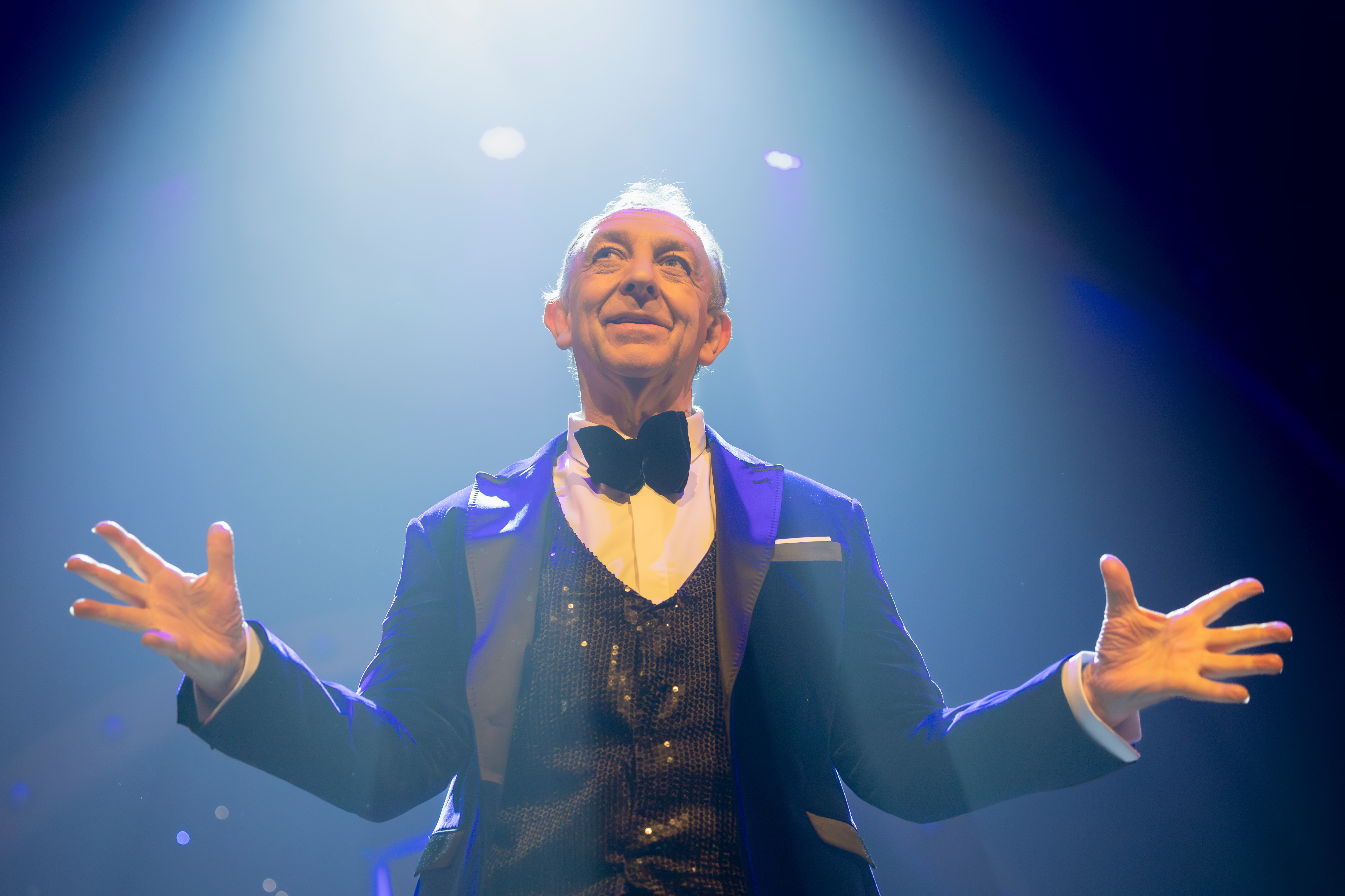 Mrt28 GZ Ons Pap Wil Bij De Revue F AV Fotoreportages SF01