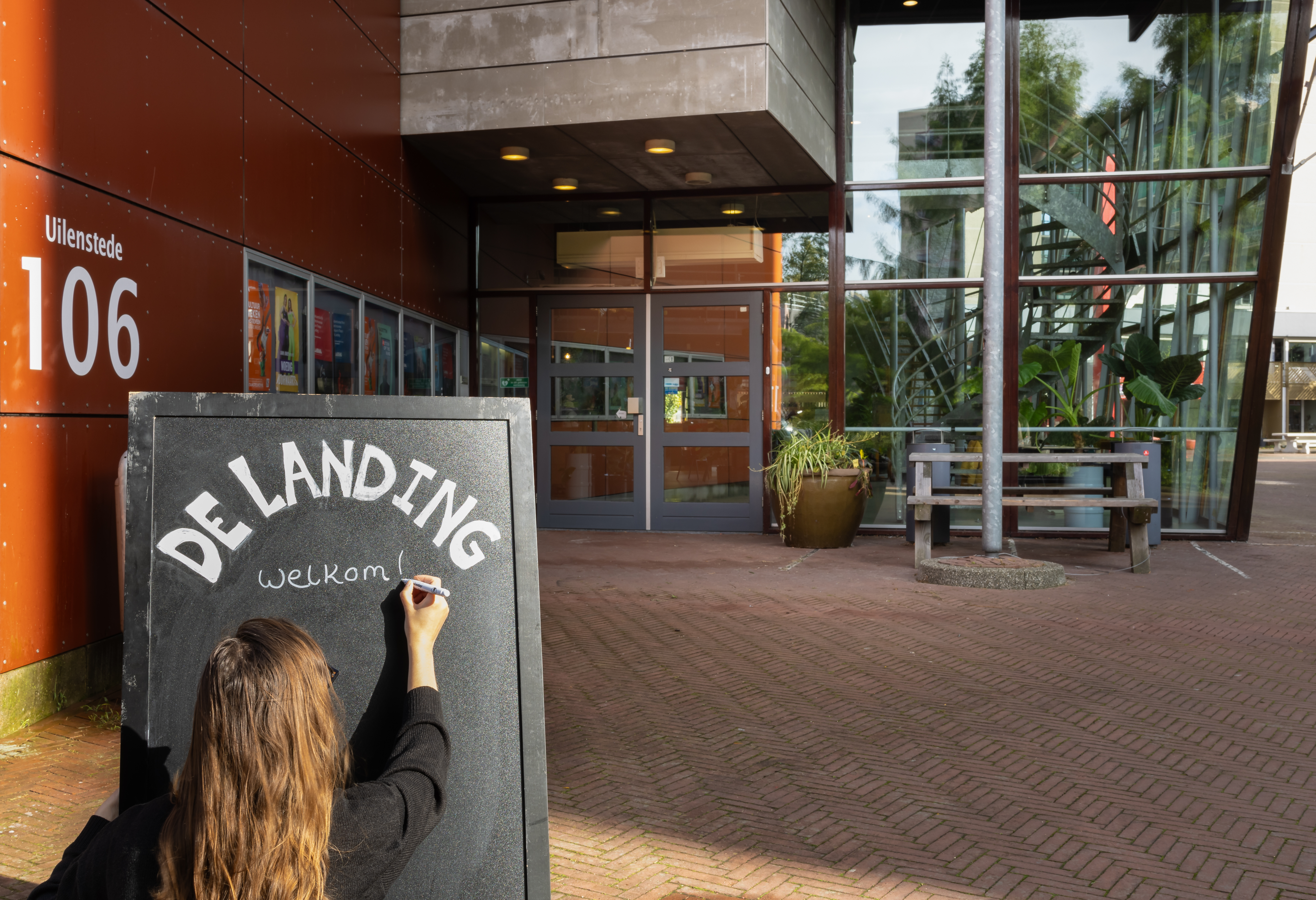 De Landing Welkom Hoofdingang Ohran Sahin