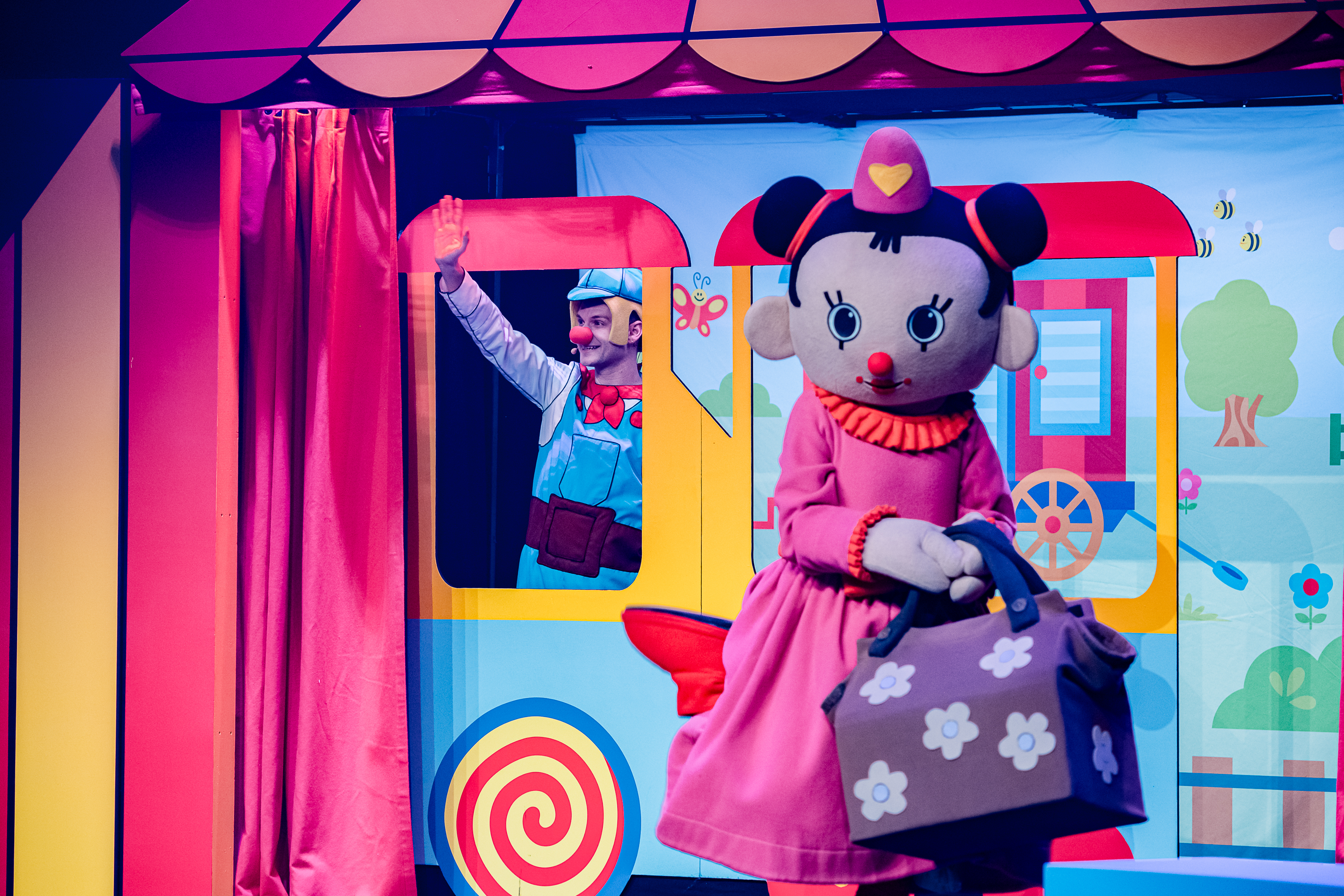 Apr05 GZ Bumba Show SF (2)