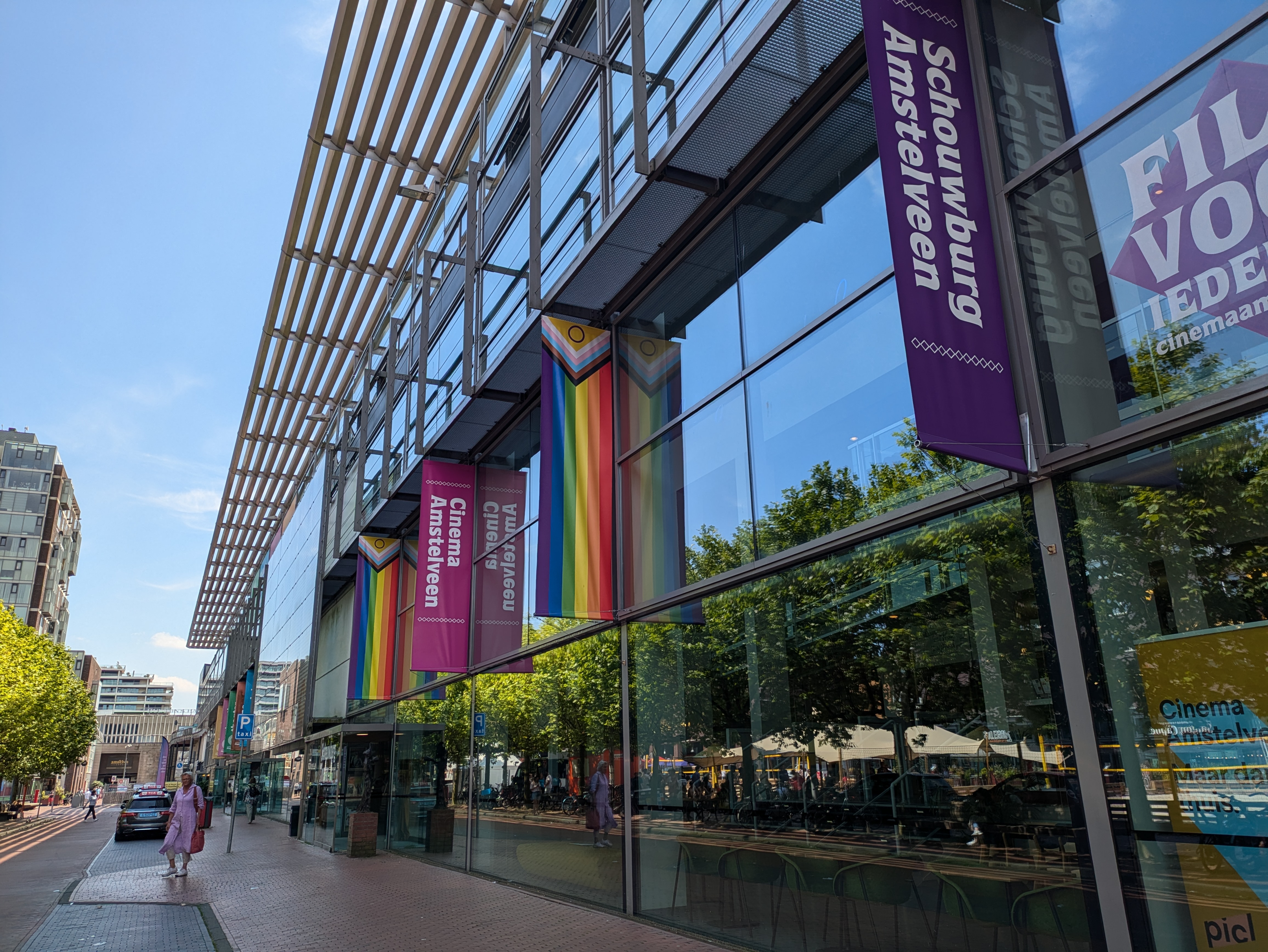 06 27 Foto Regenboog Banieren Zomer (1)