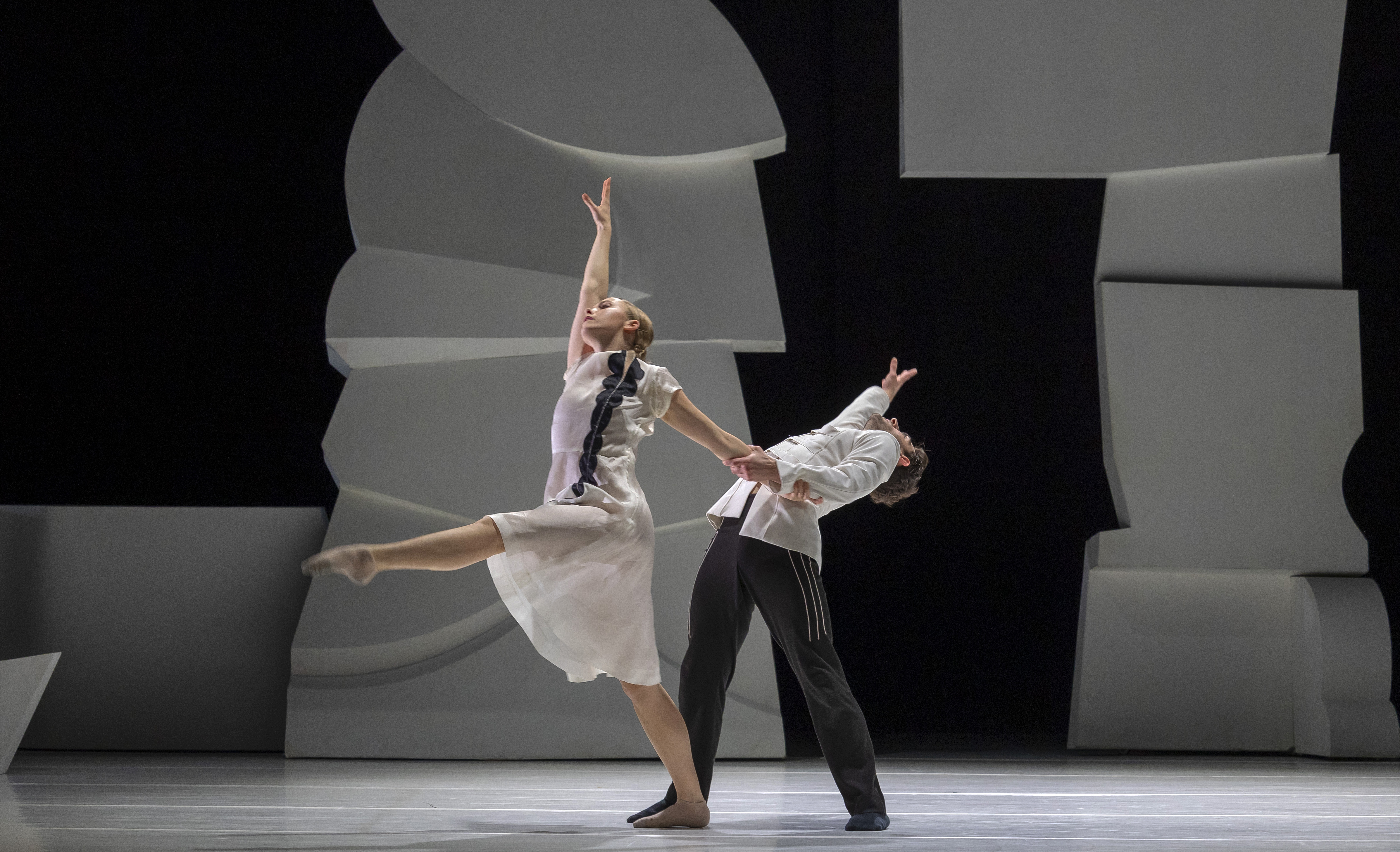 Feb25 GZ Introdans Carmen SF Hans Gerristen (2)