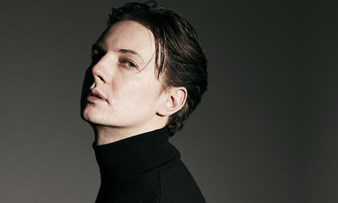 Apr29 KZ Florian Myjer The Actor PF Liggend (1)