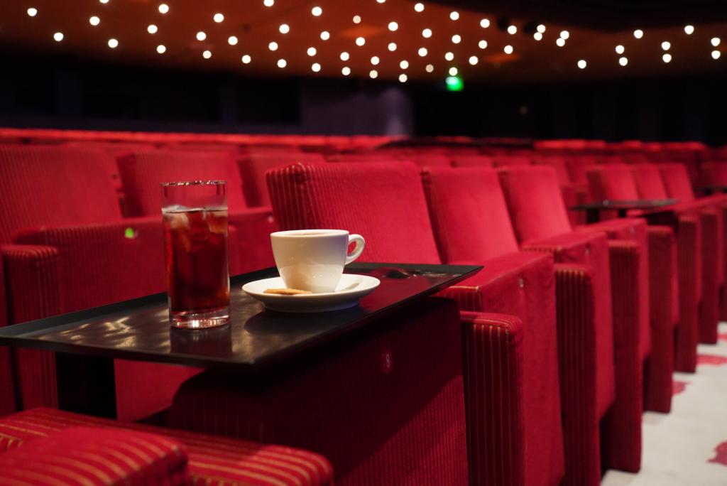 Grote Zaal, Drankje Mee