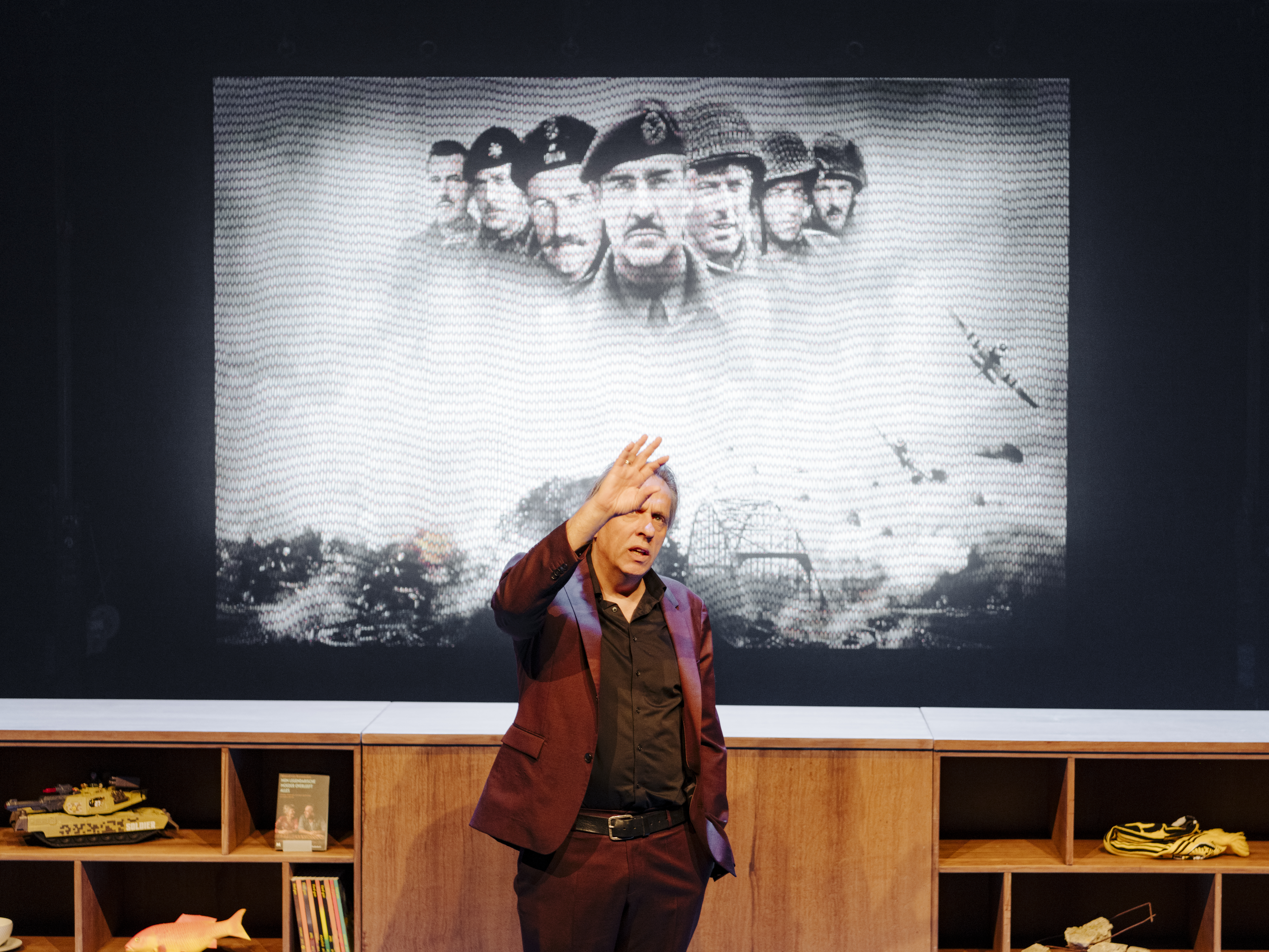 Mei06 GZ Marcel Van Roosmalen Ik Mag Niet Klagen F Fleur Mulder SF (2)